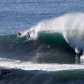 Surfing Paradise: Manhattan Beach, CA's Waves